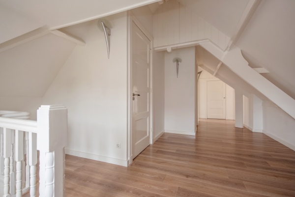 photo 51 Van Dorpstraat 4