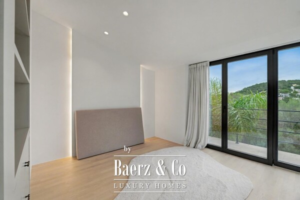 photo 10 Modern family villa in perfect location in Costa d’en Blanes