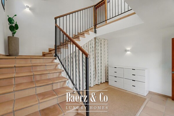 photo 16 Singular house with open sea views and private rooftop