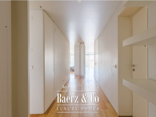 photo 39 One Bedroom apartments plus 1 on Av. July 24 in a building with signature of Arq. Aires Mateus