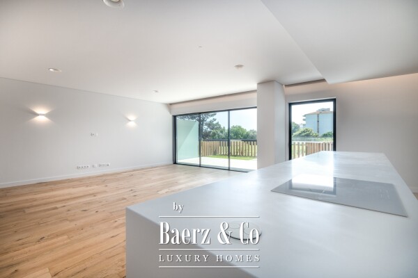 photo 13 4 bedroom flat with private garden, in Carcavelos