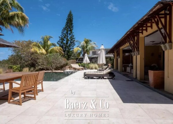 photo 8 Prestigious Villa on the West Coast