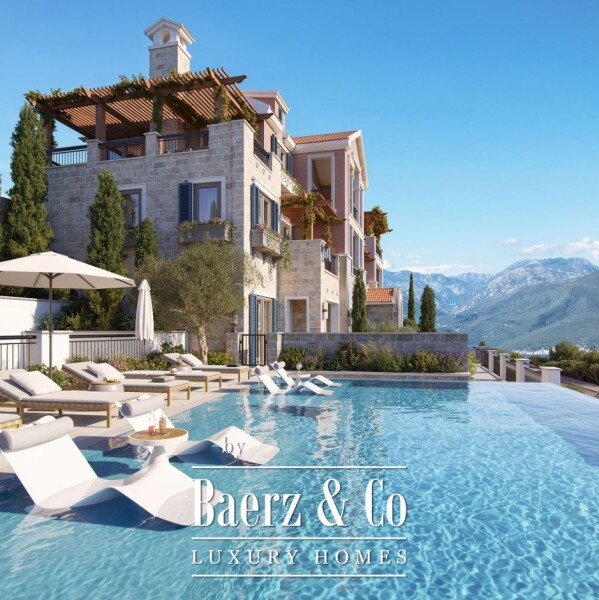 photo 11 Spacious Apartment with a Sea View in Montenegro