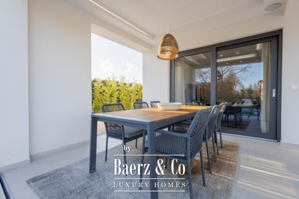 photo 4 Istria, Svetvinčenat, elegant detached house with pool surrounded by greenery