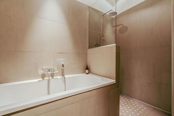 photo 25 Karel du Jardinstraat 28 H