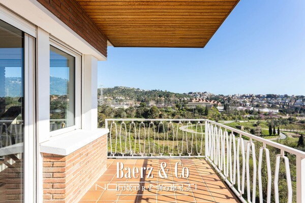 photo 38 Independent house with a pool, garden, and large terraces in La Plana – Bellsoleig