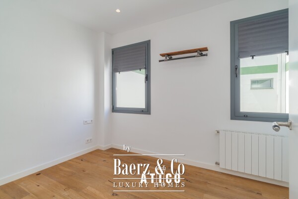 photo 14 Penthouse for sale in Ciutat Vella
