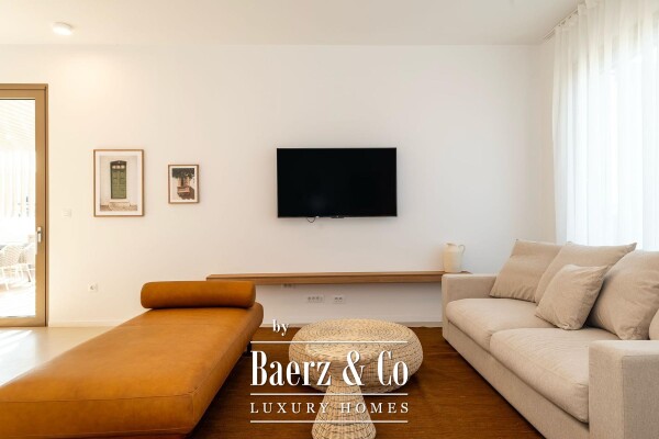 photo 6 Šibenik, Brodarica, beautiful villa with a pool, first row to the sea