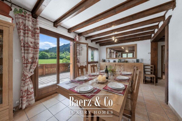photo 1 Chalet - 3 bedrooms - Large private garden